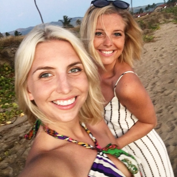 Meet your Posher, Tera - Picture 2 of 6